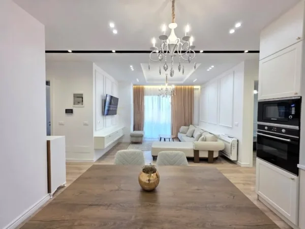 Tirane, jepet me qera apartament 2+1 Kati 8, 136 m² 2.000 € (rruga faik konica)