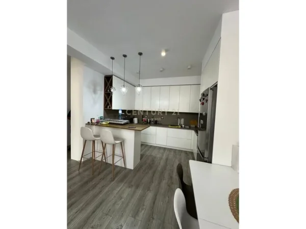 Shqiperi, shitet apartament 2+1+Ballkon Kati 3, 117 m² 233.000 € 