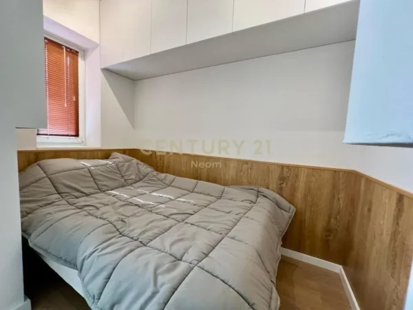 Tirane, jepet me qera apartament 1+1 Kati 2, 40 m² 490 € (Neom130746)