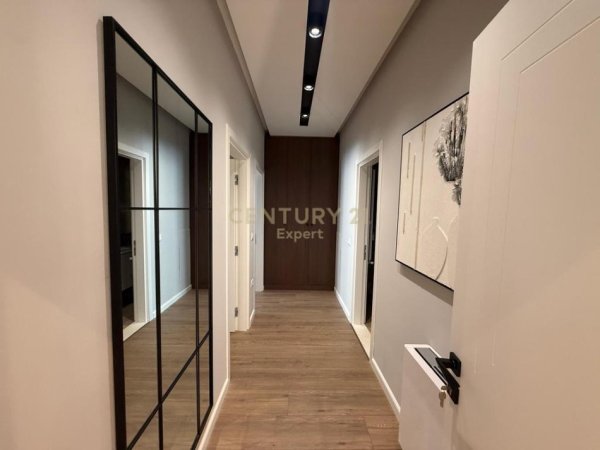 Tirane, jap me qera apartament Kati 4, 101 m² 1.500 € (Qender)