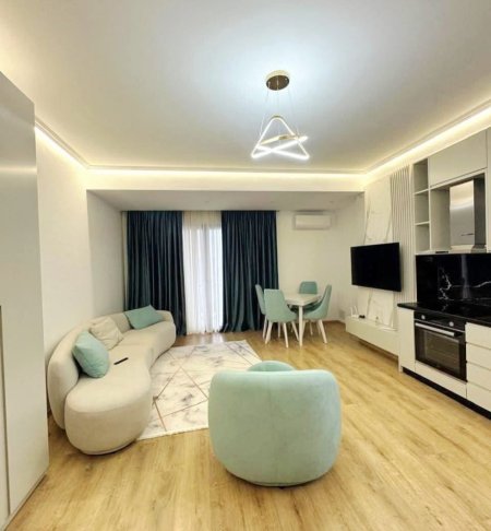 Tirane, jepet me qera apartament 1+1 , 69 m² 60.000 € (Farmacia 10)