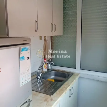 Tirane, jepet me qera garsonier Kati 4, 43 m² 600 € (Brryli)