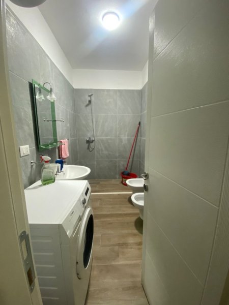 Tirane, jepet me qera apartament 2+1 Kati 3, 96 m² 1.000 € (KODRA DIELLI 1)