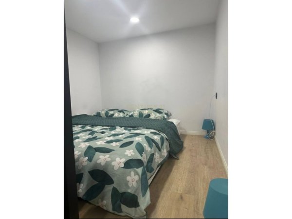 Tirane, jepet me qera garsonier 1+1 Kati 9, 30 m² 450 € (Tregu elektrike)