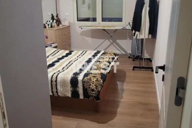 Tirane, jepet me qera apartament 2+1 Kati 5, 105 m² 620 € (Fusha e aviacionit)