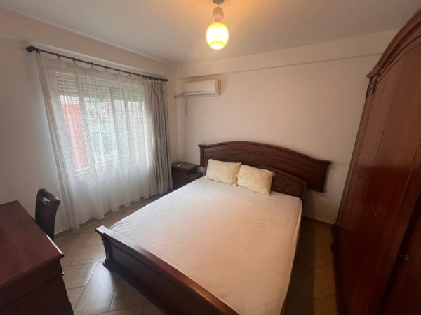 Tirane, jepet me qera apartament 2+1 Kati 5, 120 m² 600 € (don bosko)