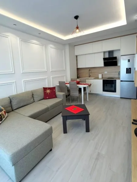 Qerret, shitet apartament 2+1 , 85 m² 150.000 € (qerret)