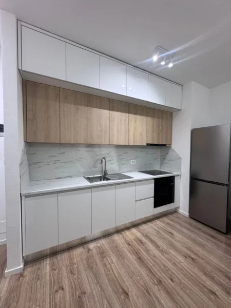 Tirane, jepet me qera apartament , 65 m² 550 € (siri kodra)