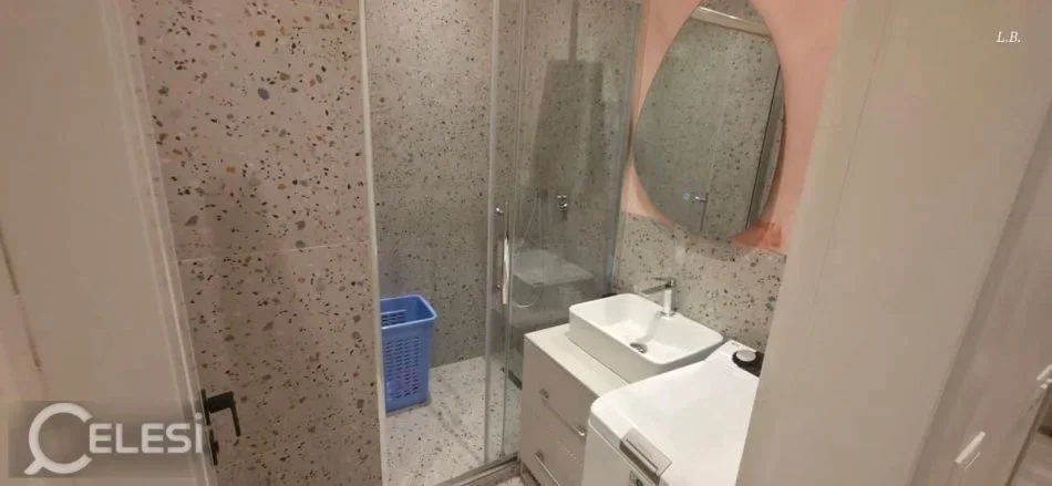 Tirane, jepet me qera apartament 1+1+Ballkon Kati 1, 55 m² 650 € (RRUGA E DIBRES)