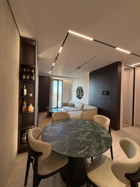 Tirane, jepet me qera apartament 1+1+Ballkon Kati 13, 74 m² 1.200 € (Golden Tower Residence, Mine Peza) I investuar ne detaje, i pabanuar me pare