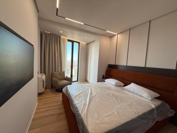 Tirane, jepet me qera apartament 1+1+Ballkon Kati 13, 74 m² 1.200 € (Golden Tower Residence, Mine Peza) I investuar ne detaje, i pabanuar me pare