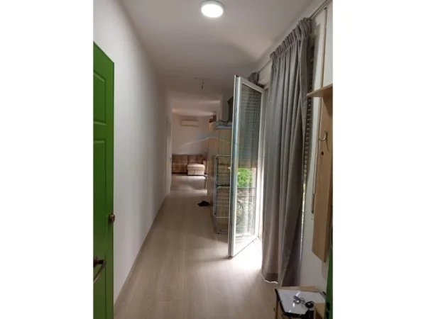 Tirane, jepet me qera apartament 1+1 Kati 3, 34 m² 400 € (KODRA DIELLIT 2)  AL56058