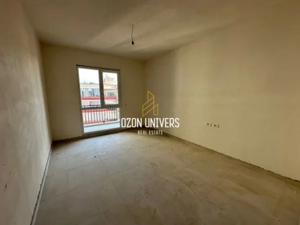 Tirane, shitet apartament 2+1+Ballkon Kati 2, 103 m² 125.000 € (paskuqan)