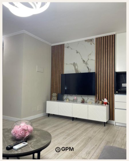 Tirane, jepet me qera apartament 1+1 Kati 4, 70 m² 900 € 