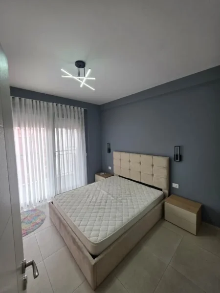 Tirane, jepet me qera apartament 2+1 Kati 6, 100 m² 900 € 