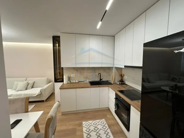 Tirane, shitet apartament 1+1+Ballkon Kati 1, 59 m² 110.000 € 
