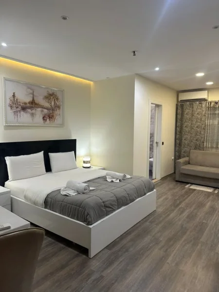 Tirane, shitet hotel , 350 m² 1.700.000 € (qender)