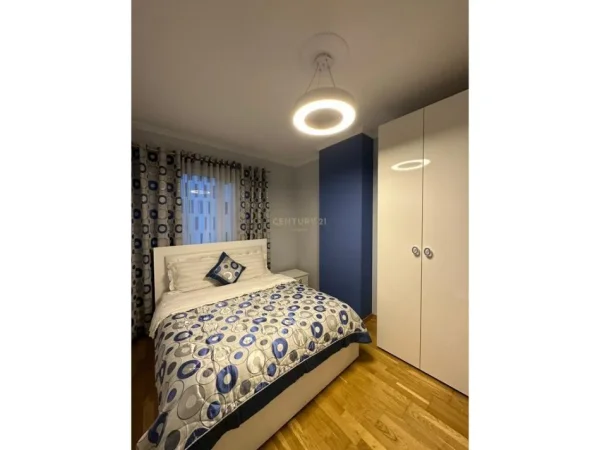 Tirane, jepet me qera apartament 2+1 Kati 4, 90 m² 620 € (Astir)