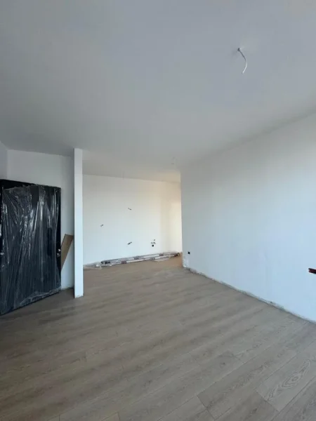 Tirane, shitet apartament 1+1+Ballkon Kati 8, 75 m² 121.500 €