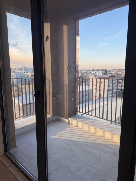 Tirane, shitet apartament 1+1+Ballkon Kati 8, 75 m² 121.500 €