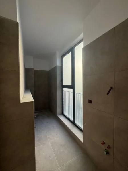 Tirane, shitet apartament 1+1+Ballkon Kati 8, 75 m² 121.500 €