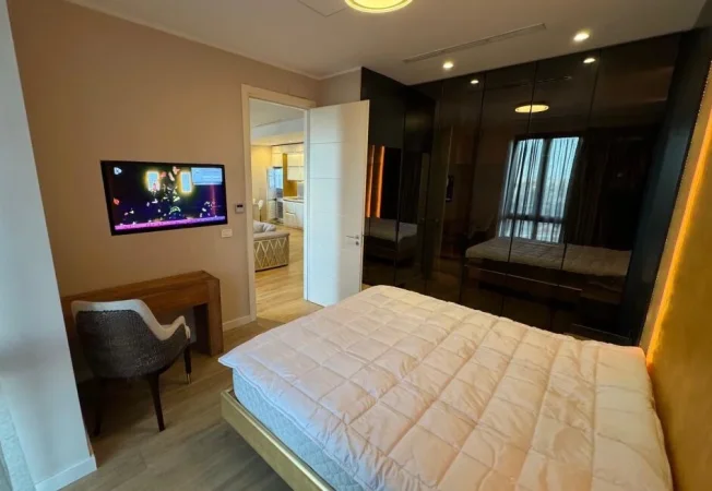 Tirane, jepet me qera apartament 1+1 , 90 m² 1.500 € 