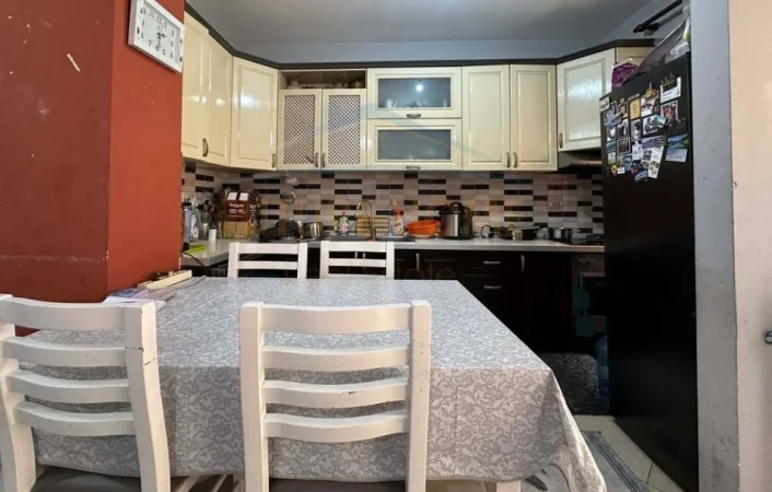 Tirane, shitet apartament 2+1 Kati 3, 106 m² 166.000 € (Yzberisht)