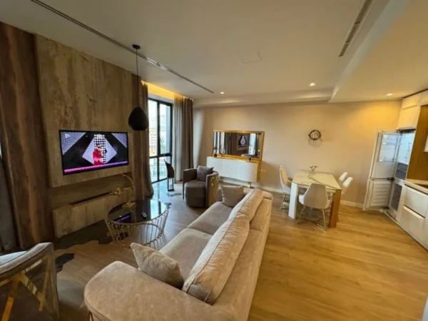 Tirane, jepet me qera apartament 1+1+Ballkon Kati 7, 90 m² 1300 € (PARK GATE)