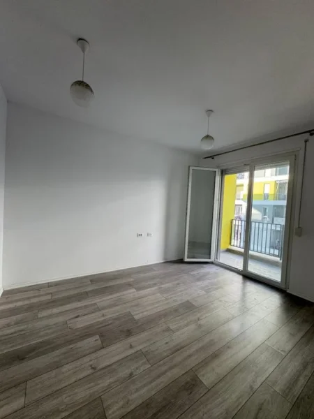 Apartament 2+1 Kati 4, 92 m² 300 € (Univers City)
