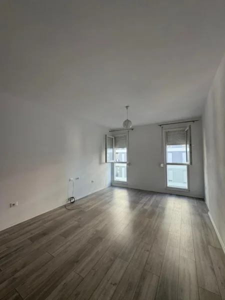 Apartament 2+1 Kati 4, 92 m² 300 € (Univers City)
