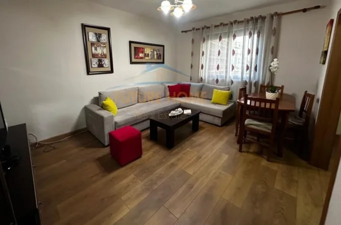 Tirane, shitet apartament 2+1 Kati 4, 106 m² 138.000 € (Xhamlliku)