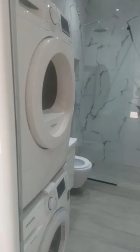 Tirane, jepet me qera apartament 1+1+Ballkon Kati 1, 60 m² 450 € (5 MAJI)