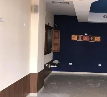 Tirane, shitet dyqan Kati 0, 53 m² 260.000 € (DON BOSKO)