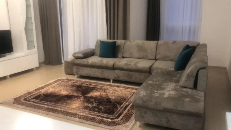 Tirane, jepet me qera apartament 2+1+Ballkon Kati 2, 98 m² 650 € (JORDAN MISJA)