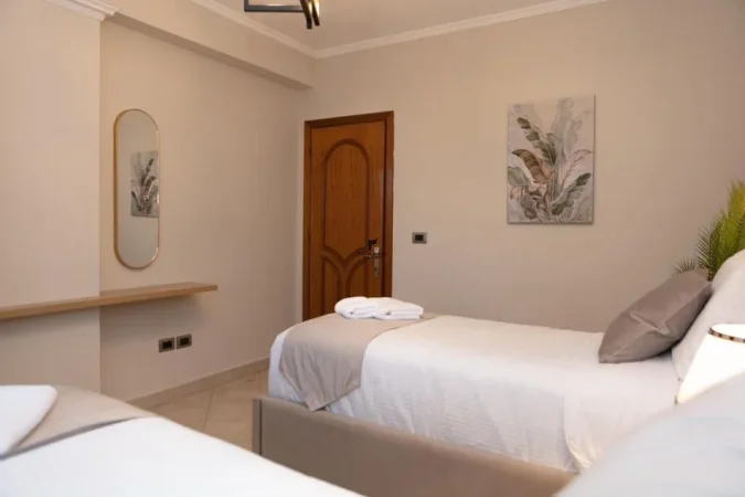 Tirane, jepet me qera 3+1 Kati 1, 127 m² 1.200 € 