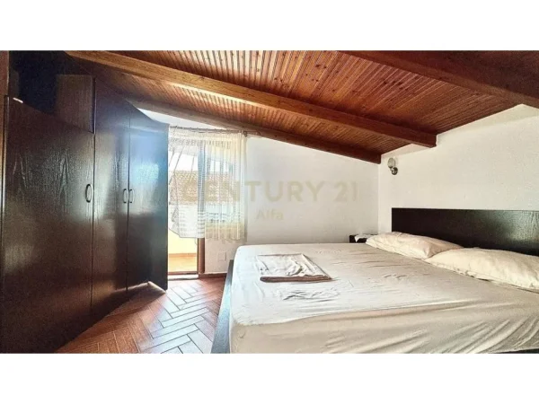 Tirane, jepet me qera Vile 3+1+Ballkon Kati 3, 170 m² 830 € (vilat gjermane)