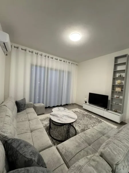 Apartament 1+1 Kati 7, 75 m² 550 € (Green City)