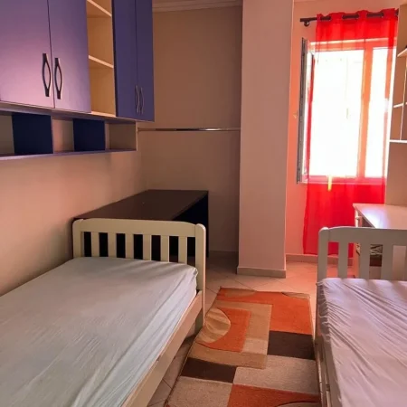 Tirane, jepet me qera 2+1 , (yzberisht)