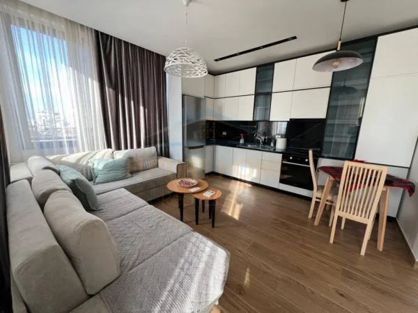 Tirane, jepet me qera apartament 2+1+Ballkon Kati 6, 71 m² 850 € 