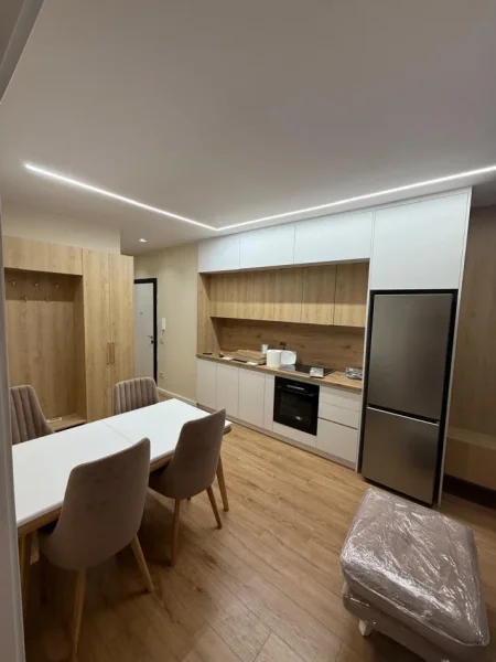 Tirane, jepet me qera apartament 2+1 , 110 m² 1.009 € (Mine Peza, Golden Tower)