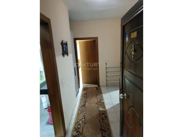 Tirane, jepet me qera apartament 2+1 Kati 2, 121 m² 500 € (laprake dritan hoxha)