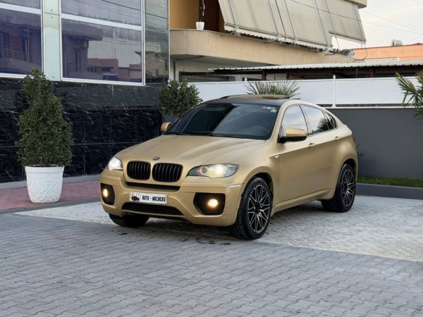 Fier, shes makine BMW X6-3.0 DIESEL-XHAMA TE ZINJ ORIGJINAL 8200 EURO OSE NDERROHET(E VESHUR ME LETER GOLD) Nafte, e argjendtë automatik Kondicioner 275.000 km 8.500 €