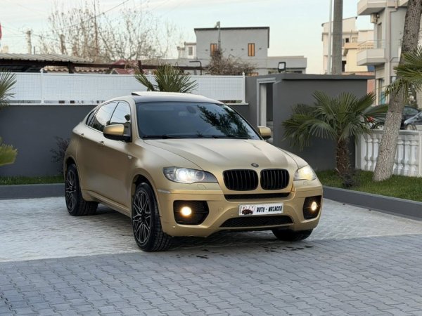 Fier, shes makine BMW X6-3.0 DIESEL-XHAMA TE ZINJ ORIGJINAL 8200 EURO OSE NDERROHET(E VESHUR ME LETER GOLD) Nafte, e argjendtë automatik Kondicioner 275.000 km 8.500 €