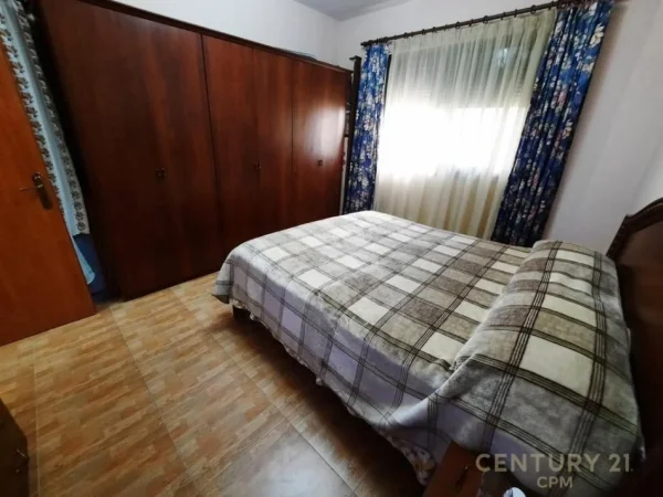 Tirane, shitet apartament 2+1+Ballkon Kati 3, 76 m² 150.000 € (shkelqim fusha)