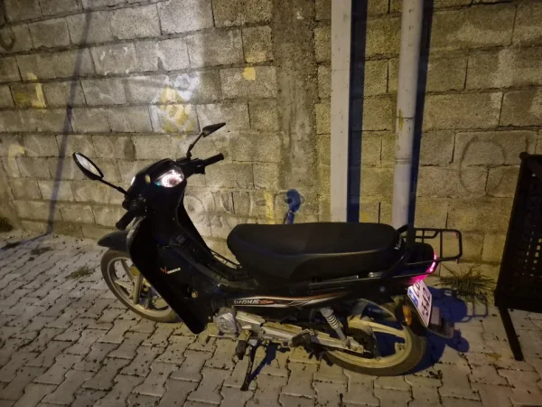 Tirane, shitet motor Vodena , e zeze 8.000 km 600 €