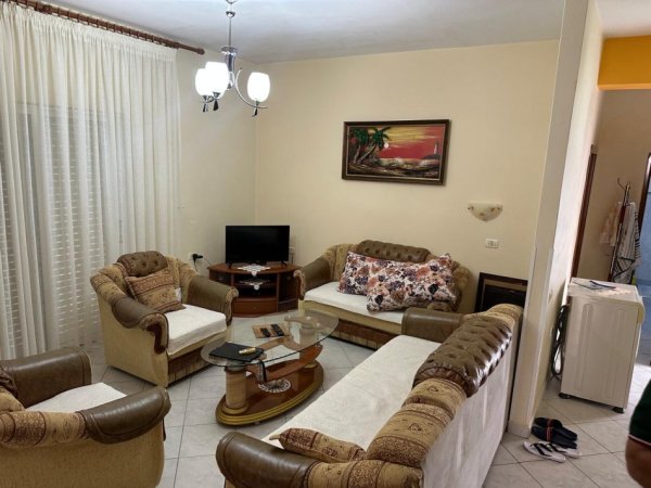 Sarande, shitet shtepi 2+1+Ballkon Kati 1, 350 m² 300.000 € (NE HYRJE TE SARANDES)