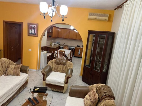 Sarande, shitet shtepi 2+1+Ballkon Kati 1, 350 m² 300.000 € (NE HYRJE TE SARANDES)