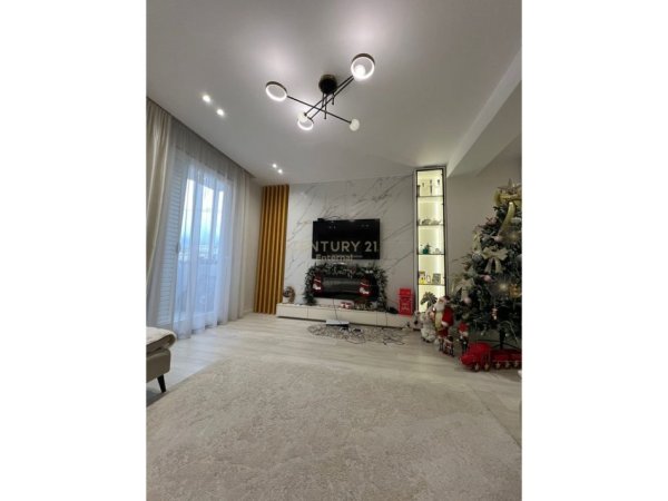 Tirane, shes apartament 2+1+Aneks+Ballkon Kati 6, 110 m² 355.000 € 