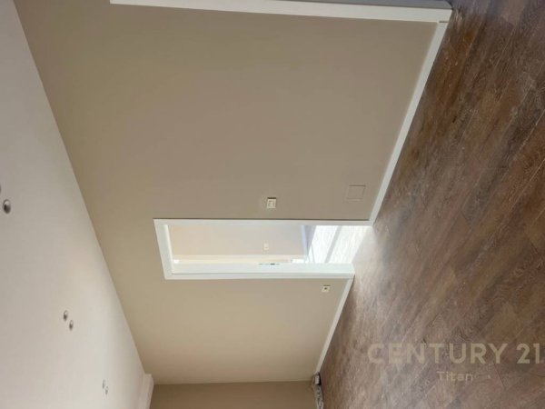 Tirane, shes apartament 2+1+Aneks+Ballkon Kati 8, 104 m² 270.000 € (Golden Tower Residence)