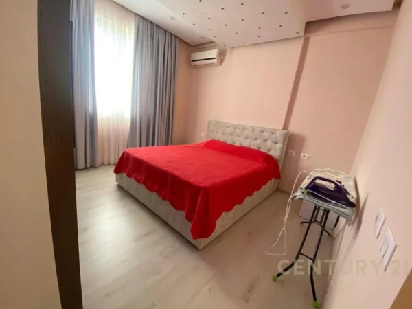 Tirane, shes apartament 2+1+Aneks+Ballkon Kati 3, 110 m² 250.000 € (Vila Gold)
